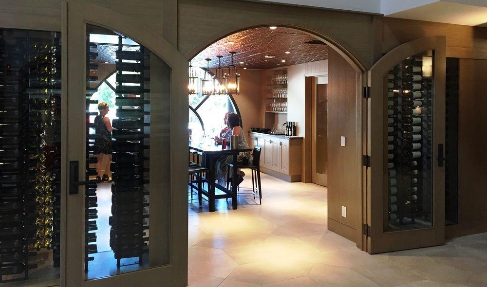 The Royal Kelowna - Bellstar Hotels & Resorts Extérieur photo