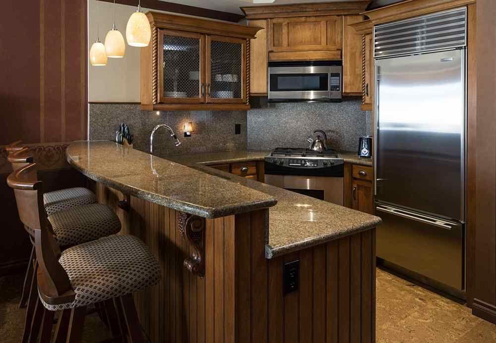 The Royal Kelowna - Bellstar Hotels & Resorts Extérieur photo