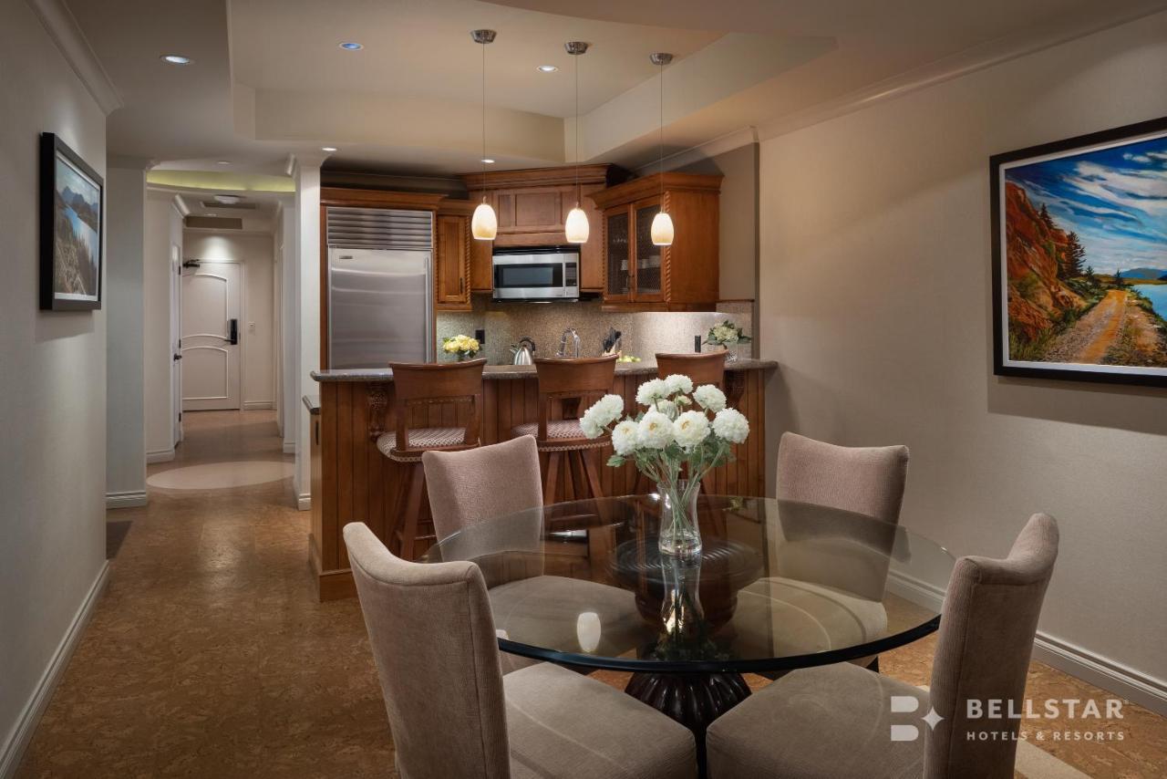 The Royal Kelowna - Bellstar Hotels & Resorts Extérieur photo