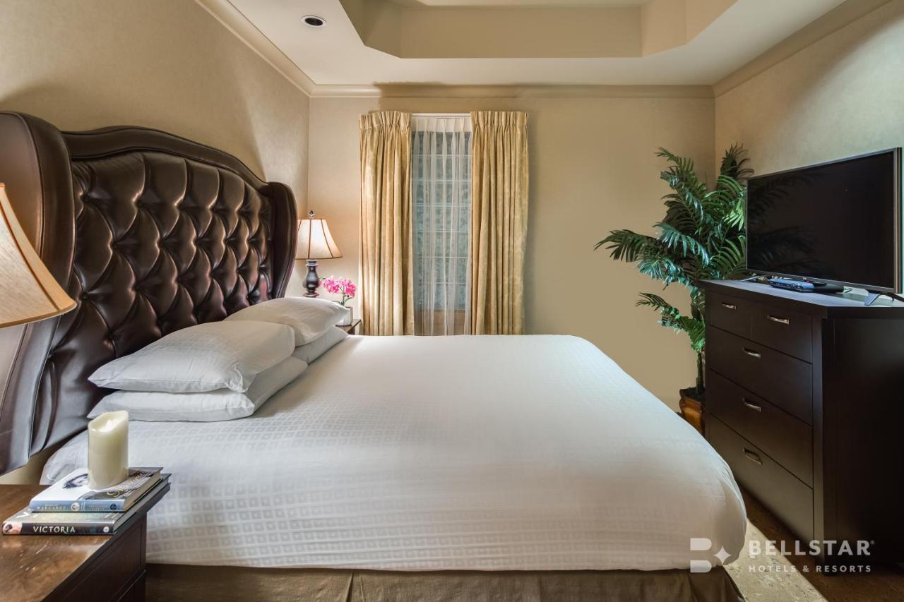The Royal Kelowna - Bellstar Hotels & Resorts Extérieur photo